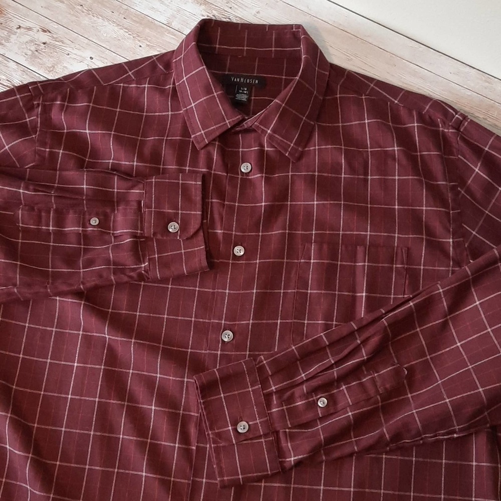 Van Heusen Long Sleeve Dress Shirt 16-16.5 collar  Large